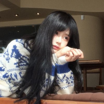 红妆问佳人